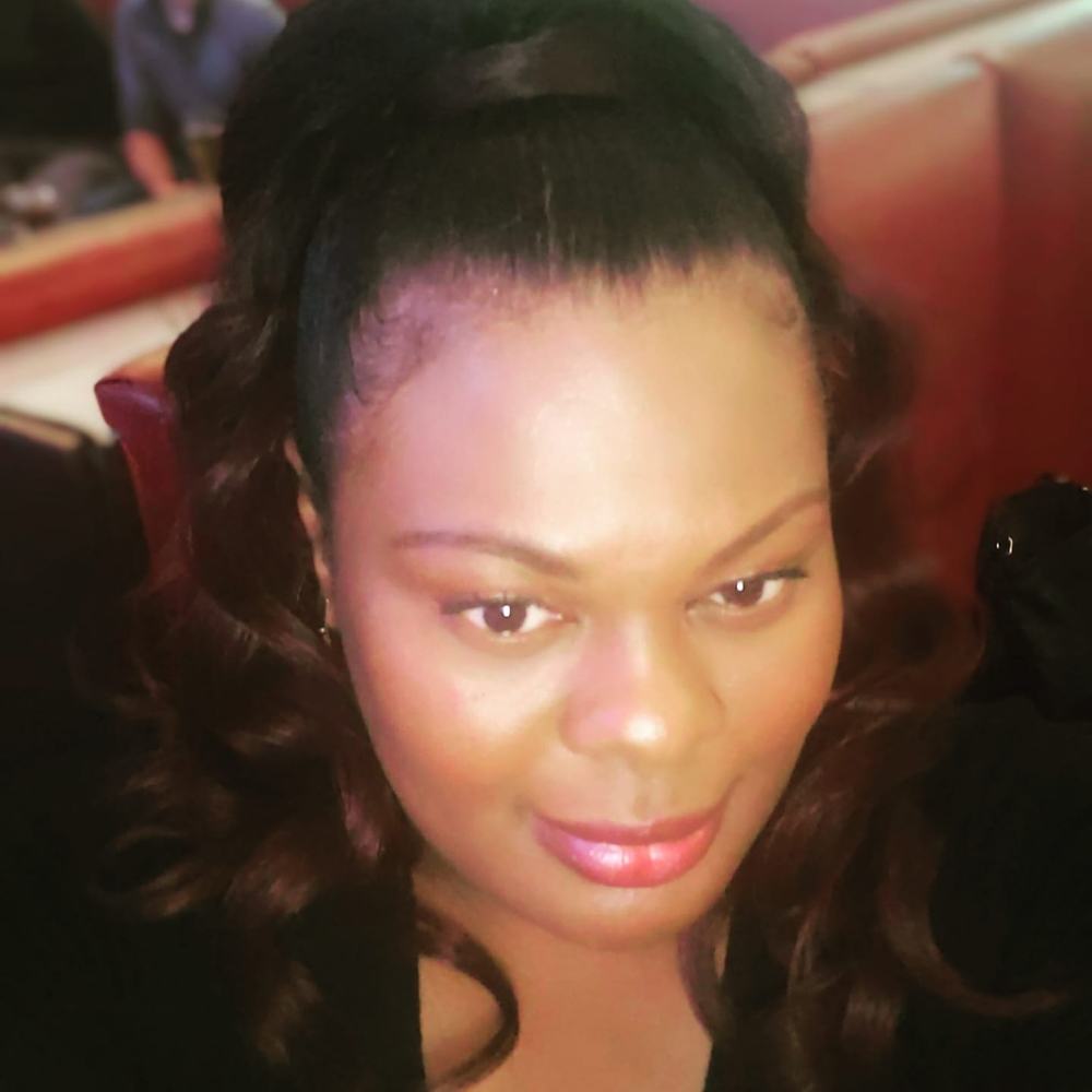 Meet your Posher, Marcia